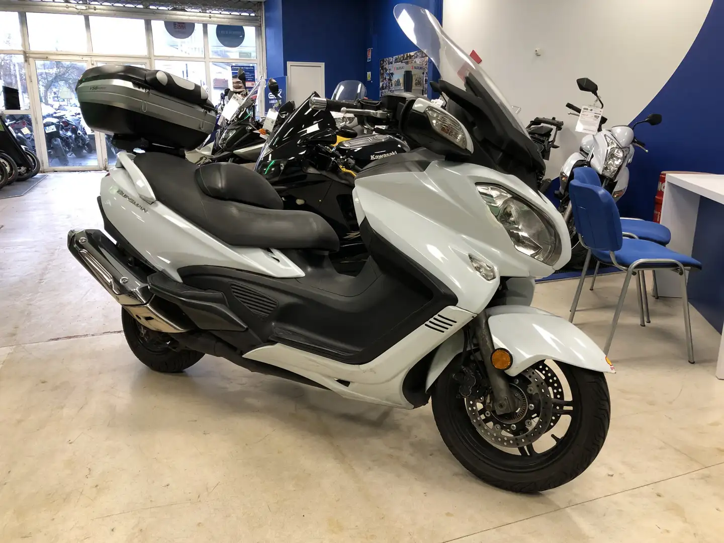 Suzuki Burgman 650 Blanco - 1