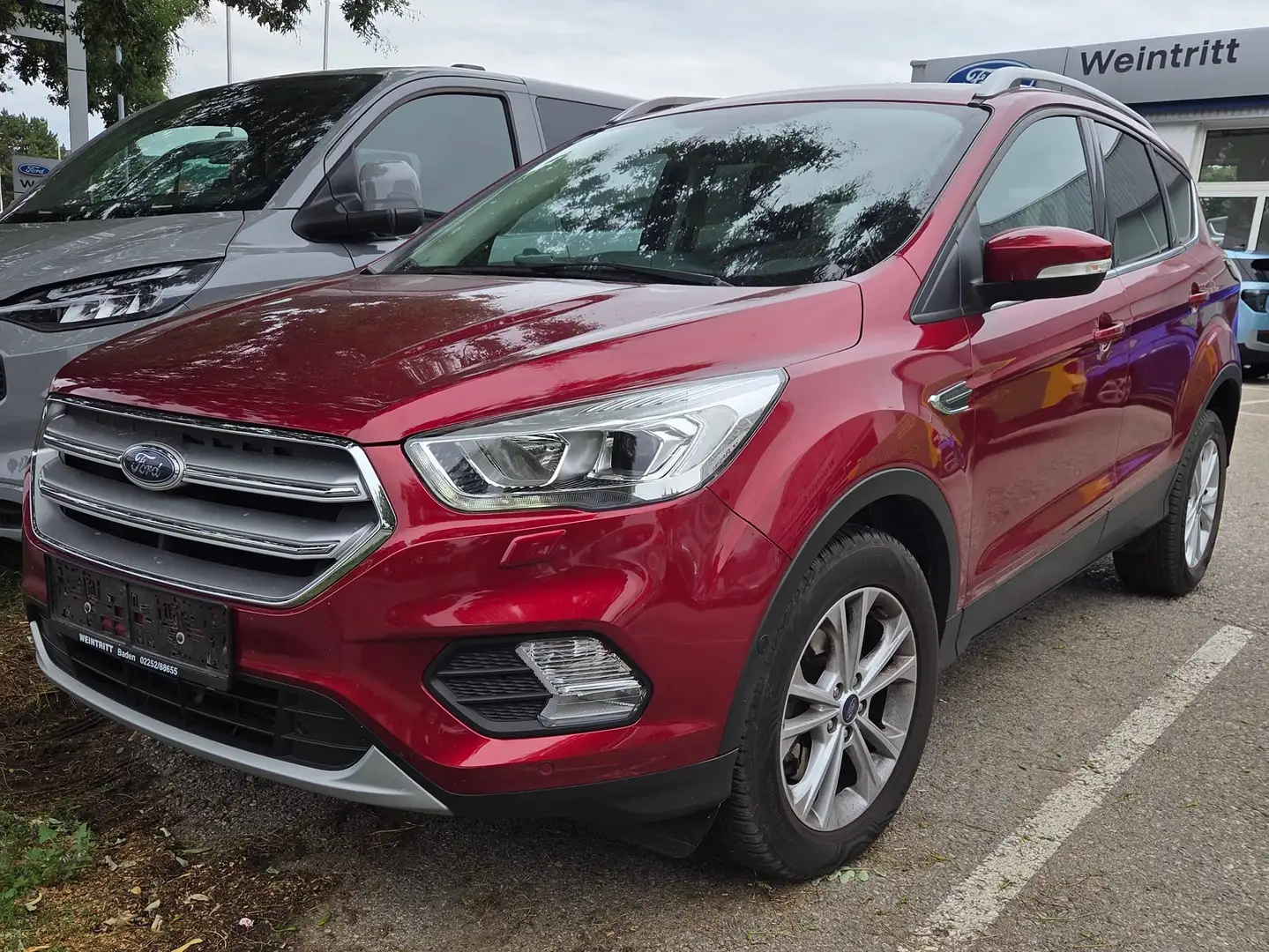 Ford Kuga Titanium Rot - 1