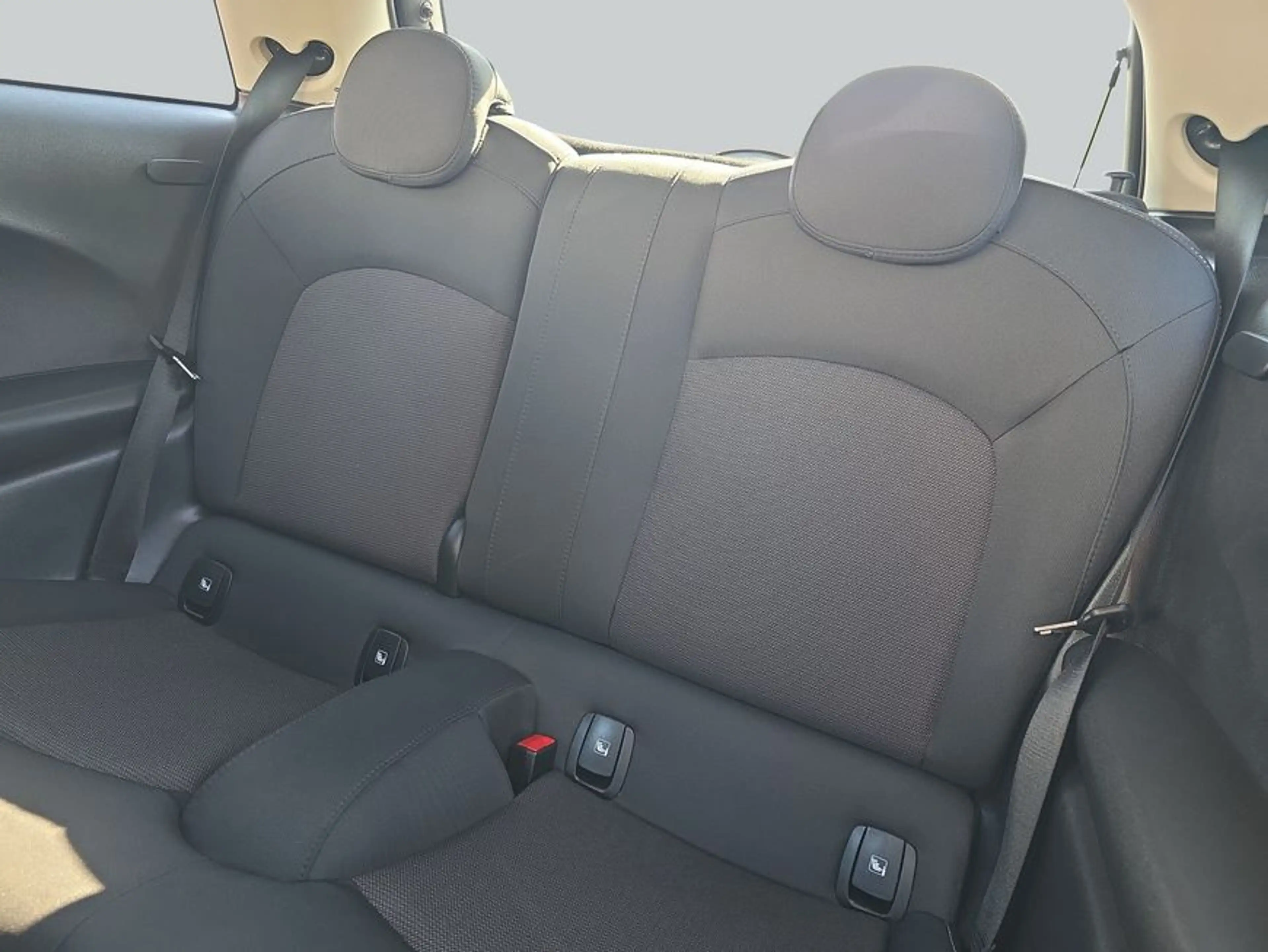 MINI Cooper E Cooper Essential Trim SHZ + PARKASSISTENT — photo 12