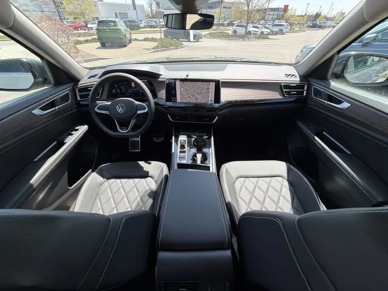 Volkswagen Atlas снимка Volkswagen Atlas