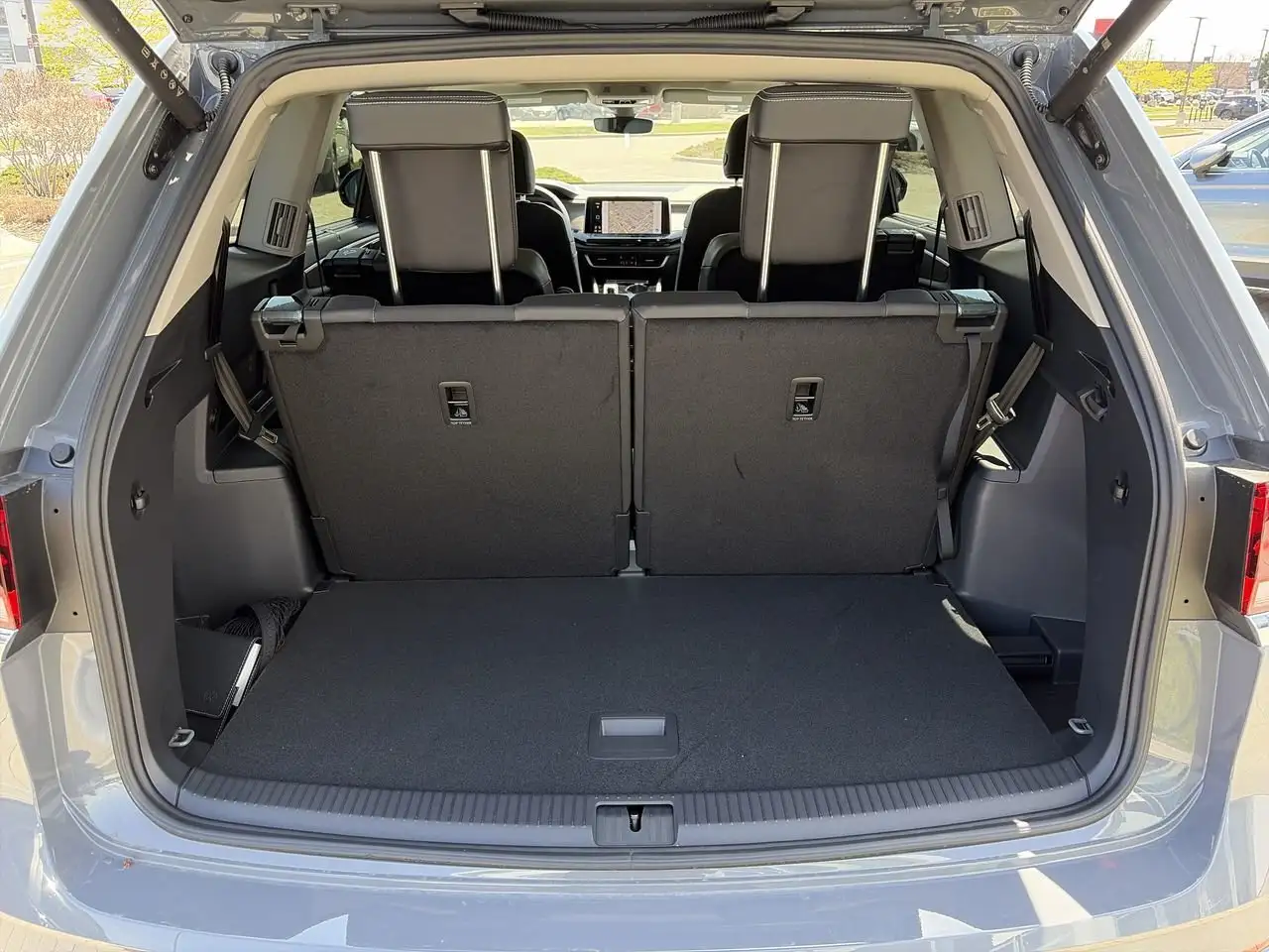 Volkswagen Atlas снимка Volkswagen Atlas
