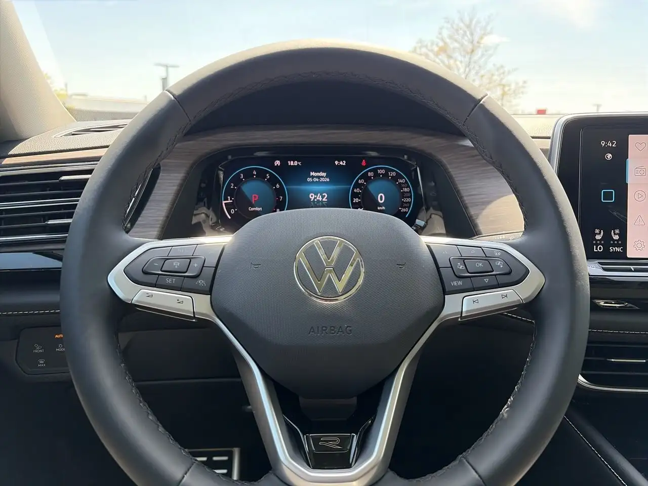 Volkswagen Atlas снимка Volkswagen Atlas