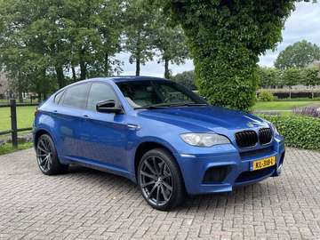 4.4 V8