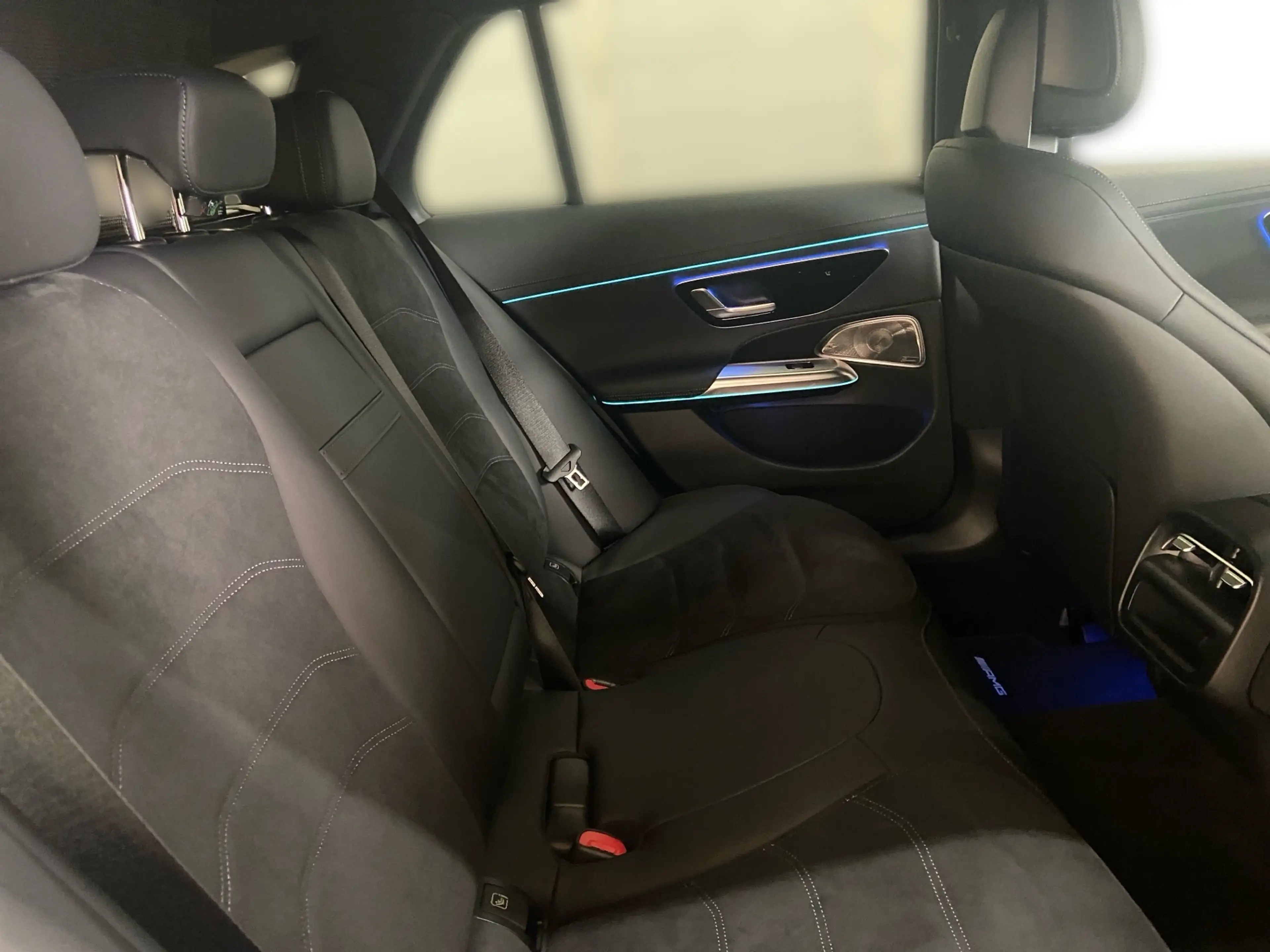 Mercedes-Benz E 450 d 4M T AMG Premium+Night+Burmester 4D+AHK+ — photo 11
