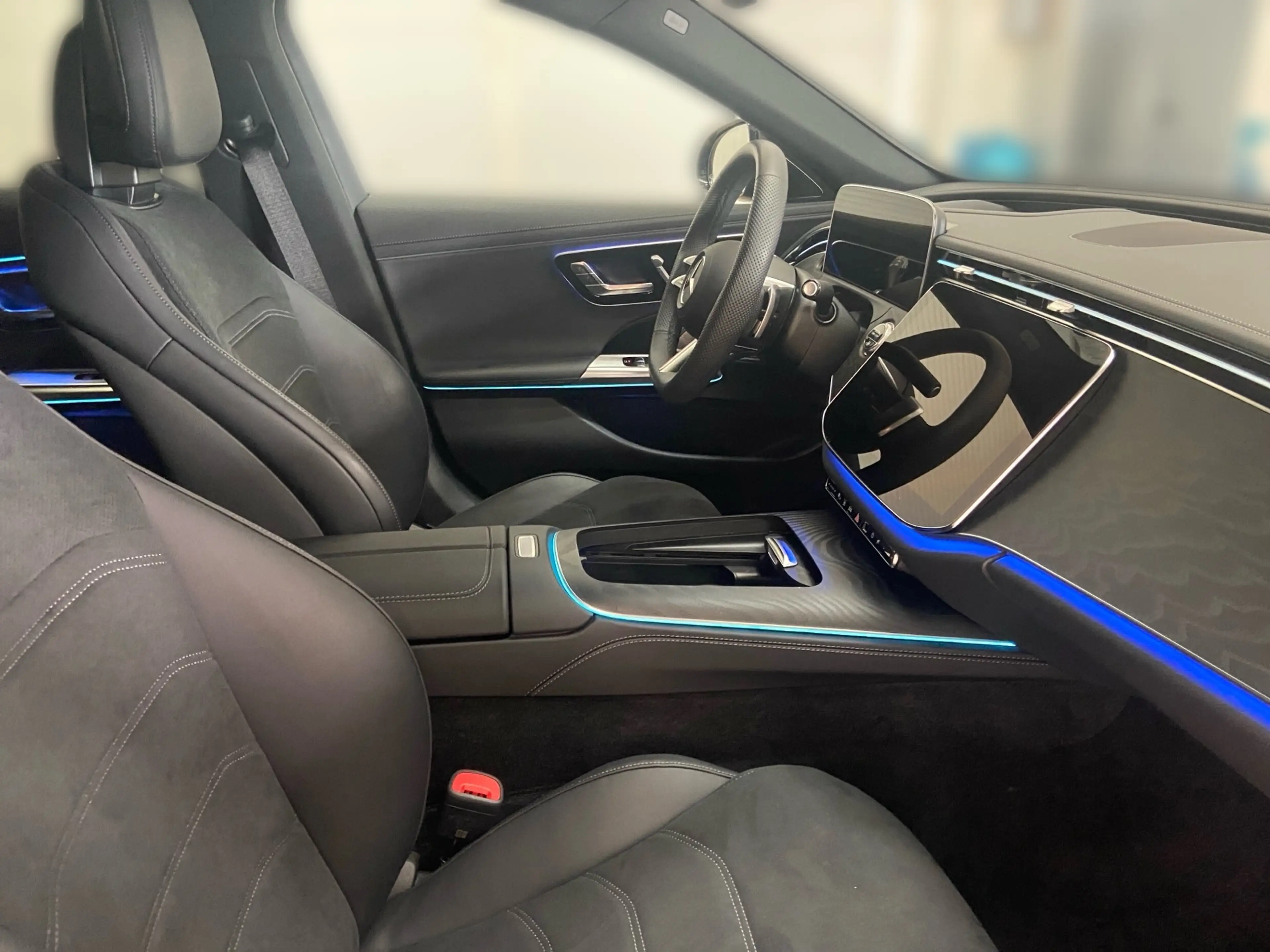 Mercedes-Benz E 450 d 4M T AMG Premium+Night+Burmester 4D+AHK+ — photo 10
