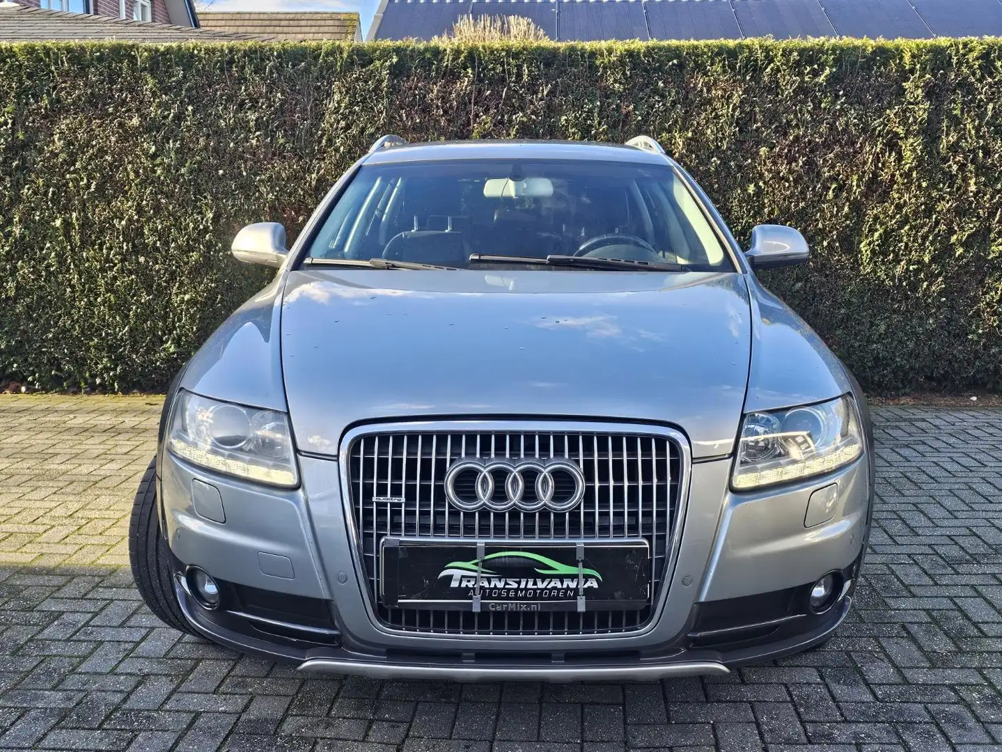 Audi A6 allroad quattro 2.7 TDI Pro Line Šedá - 2