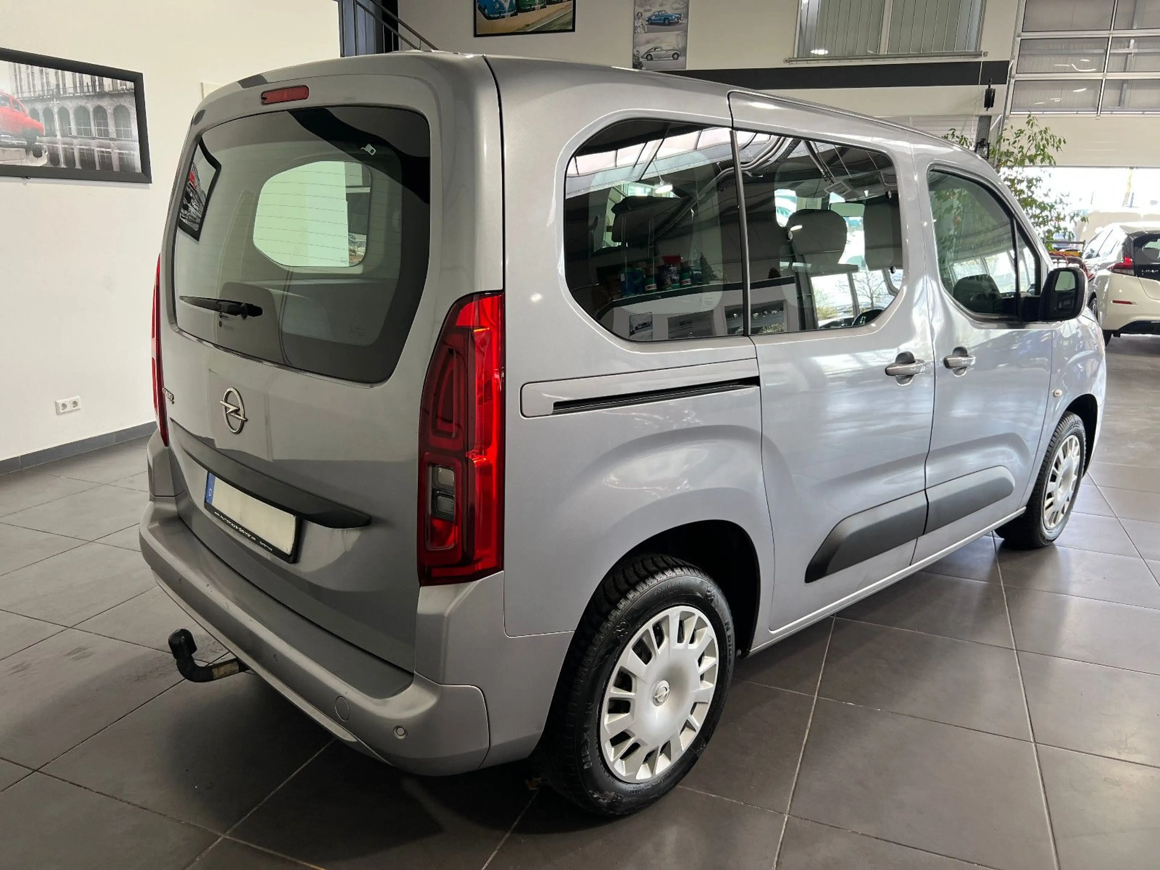 Opel Combo Life E 1.2 **AHK*Klima*PDC*Temp** — photo 5