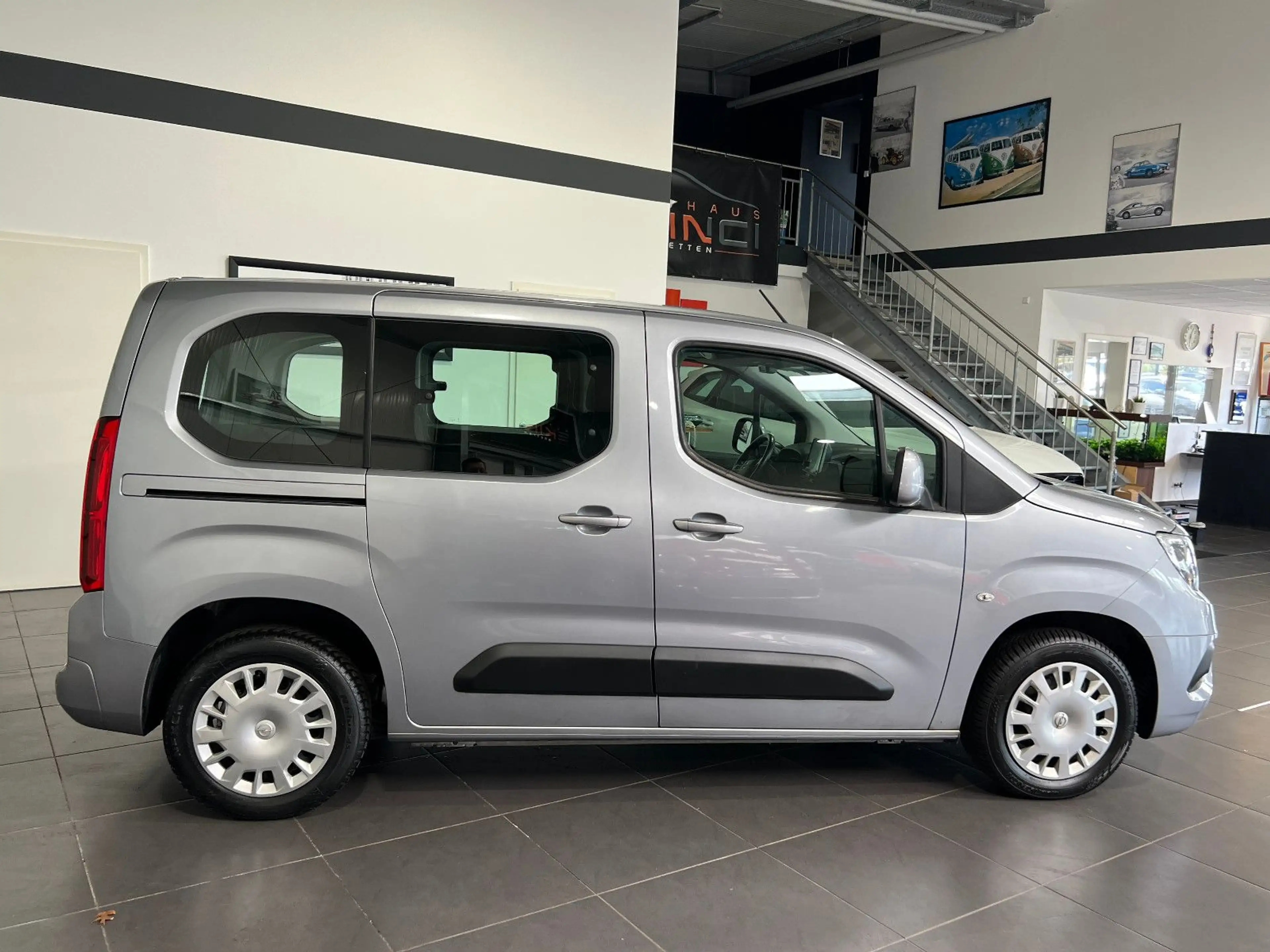 Opel Combo Life E 1.2 **AHK*Klima*PDC*Temp** — photo 6