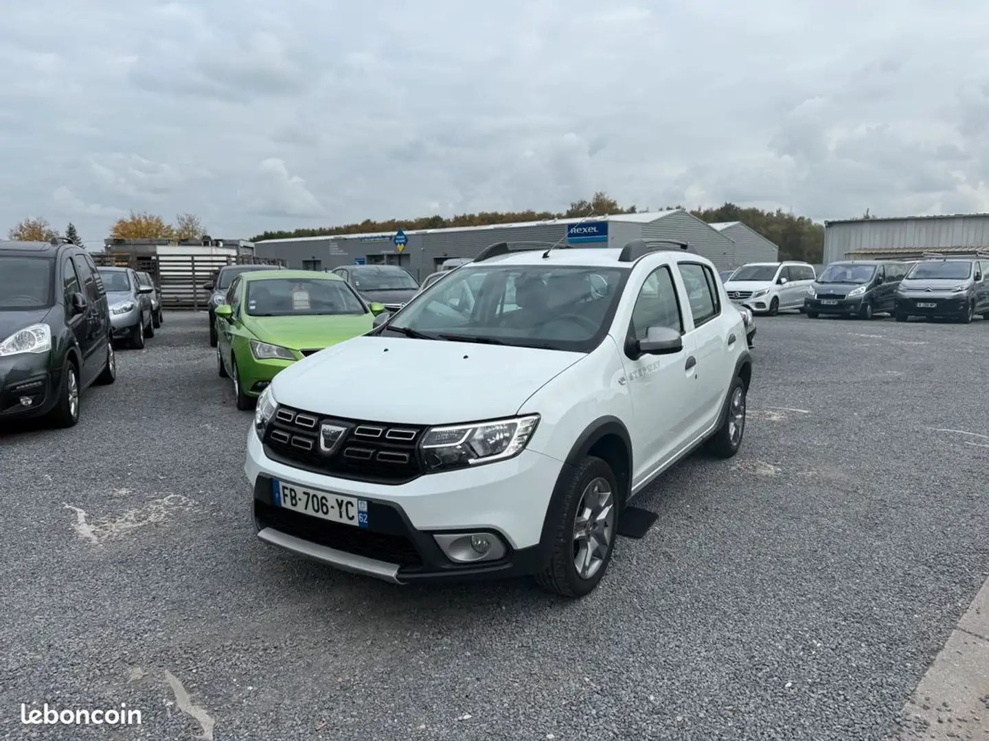 Dacia Sandero II Phase 2 1.0 SCe 12V 75 chx Blanc - 1
