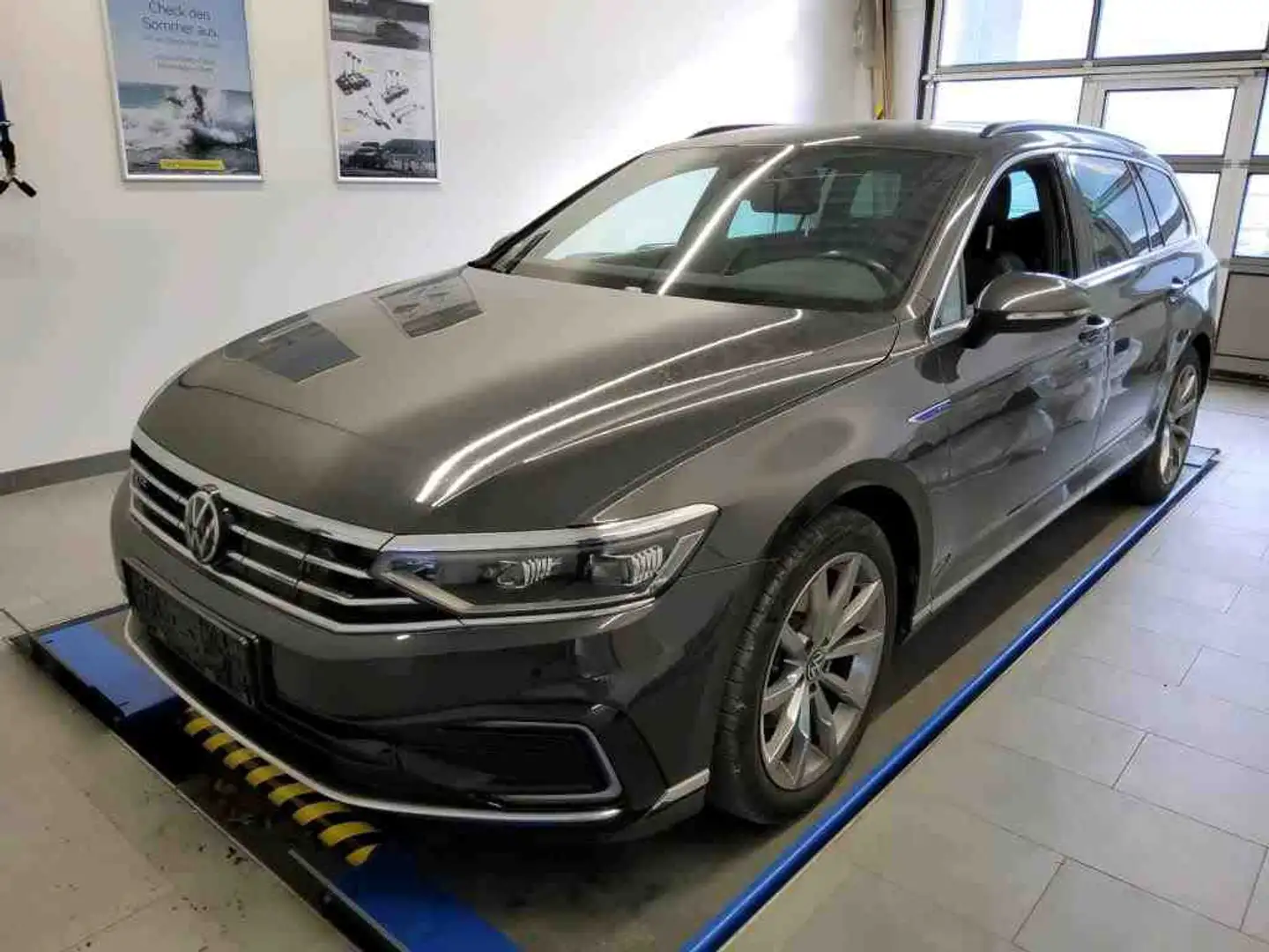 Volkswagen Passat Variant GTE Black/Matrix/CarPlay/ACC/AHK Grau - 2