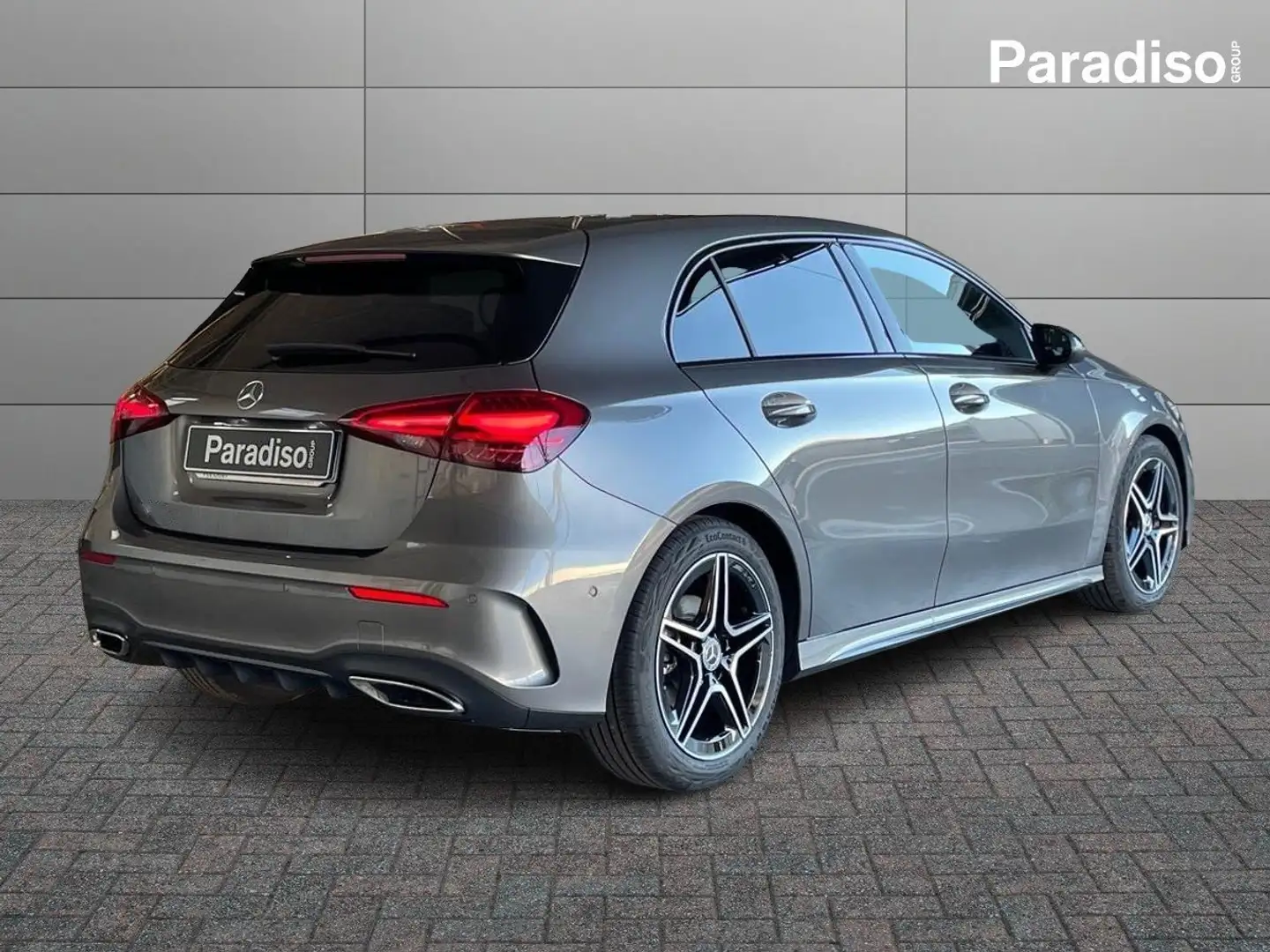 Mercedes-Benz A 250 A250e PHEV 2024 | 1.3 - 218CV | AMG LINE Grau - 2