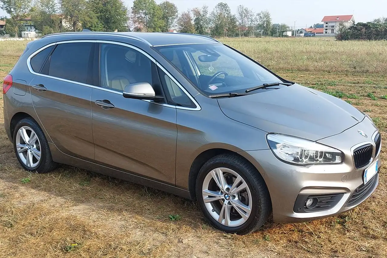 BMW 218