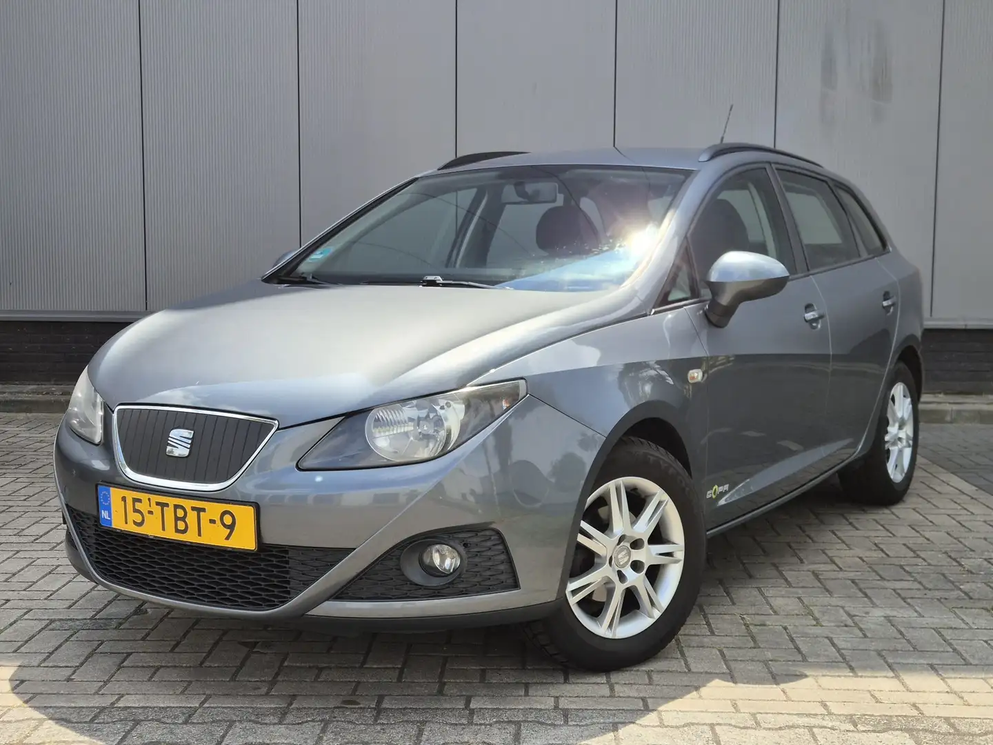 SEAT Ibiza 1.2 TDI COPA Eco. Grijs - 1