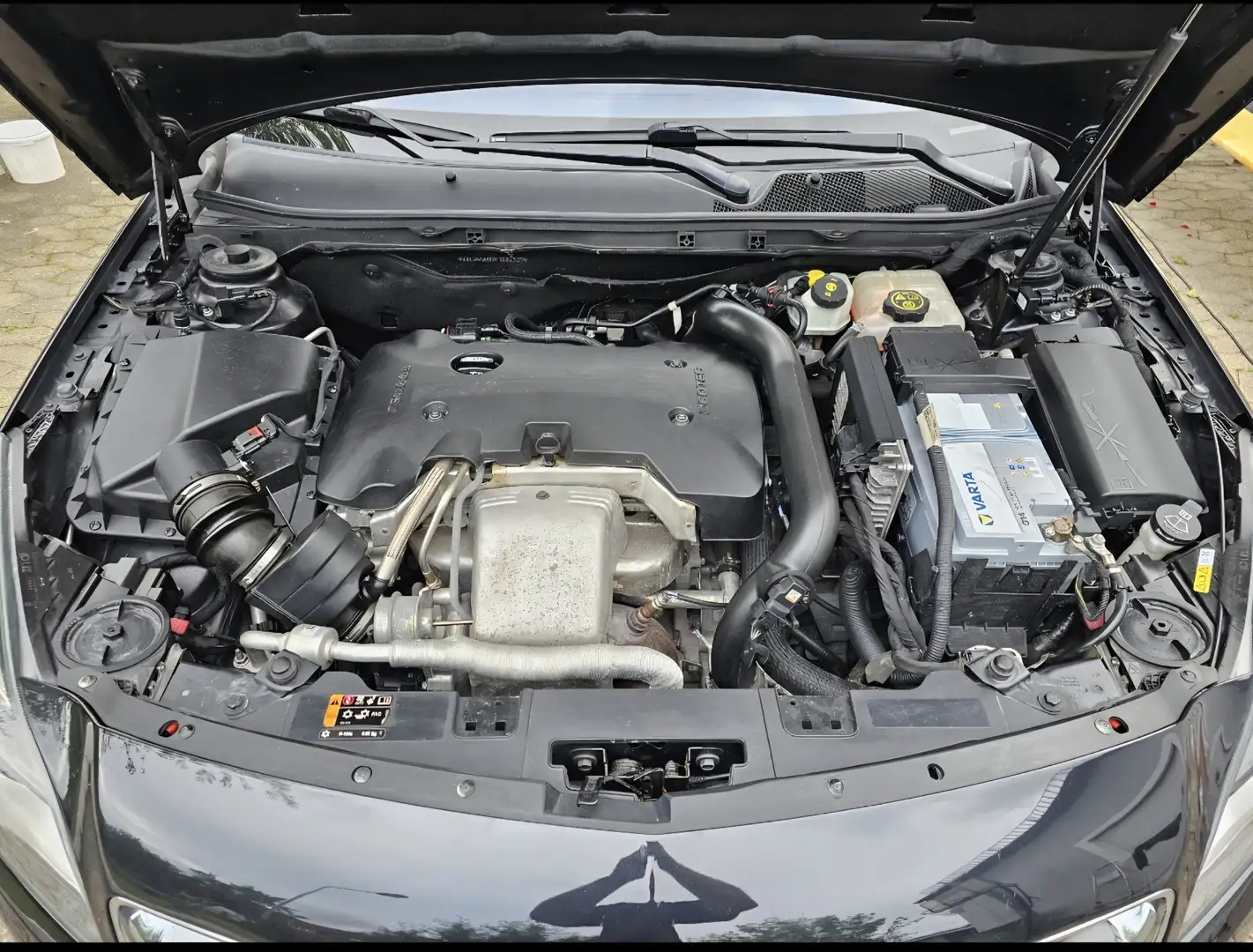 Opel Insignia OPC Line Schwarz - 2