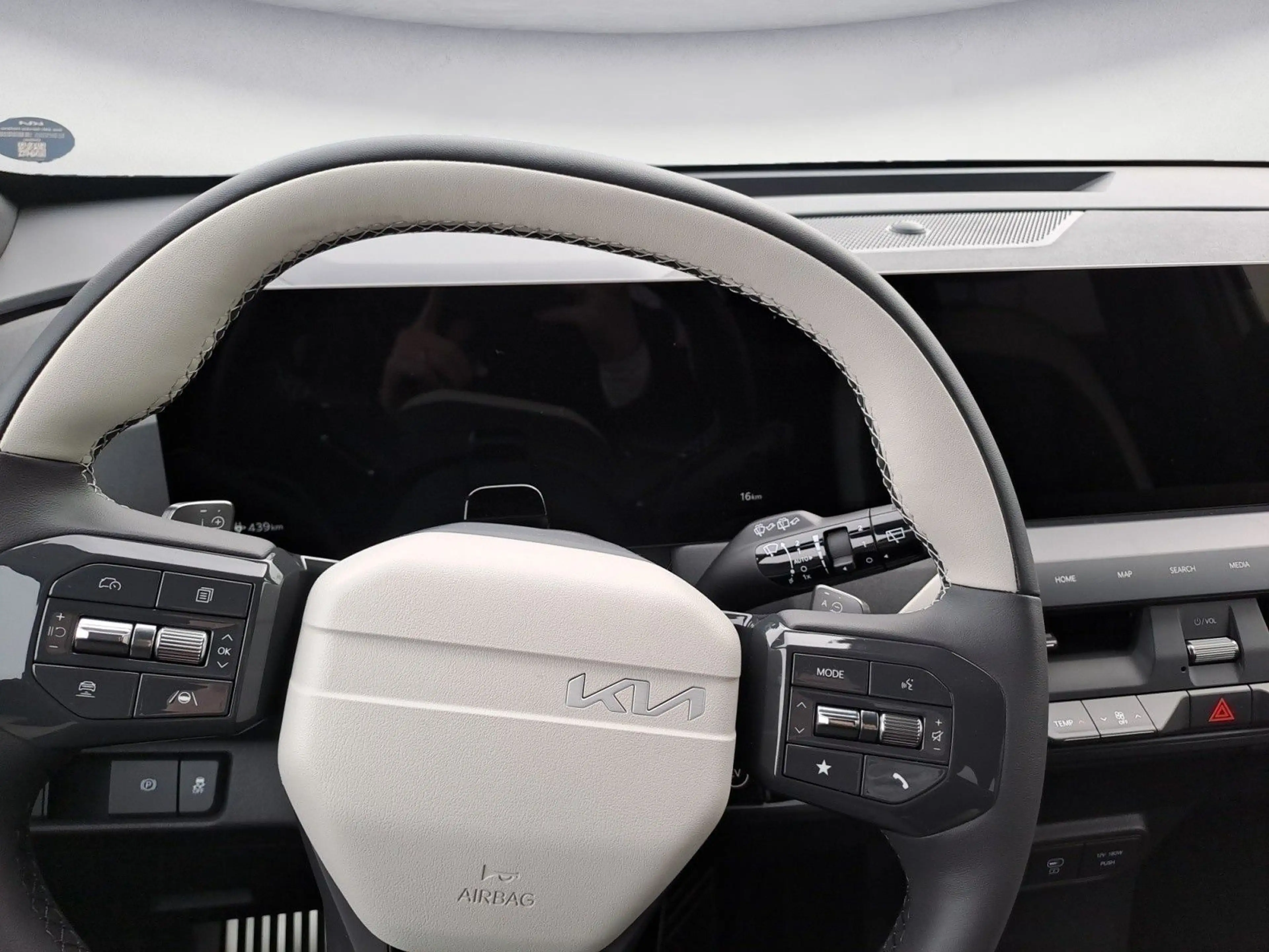 Kia EV5 h GT-Line Launch Edition Frontantr. Tempom.a — photo 10
