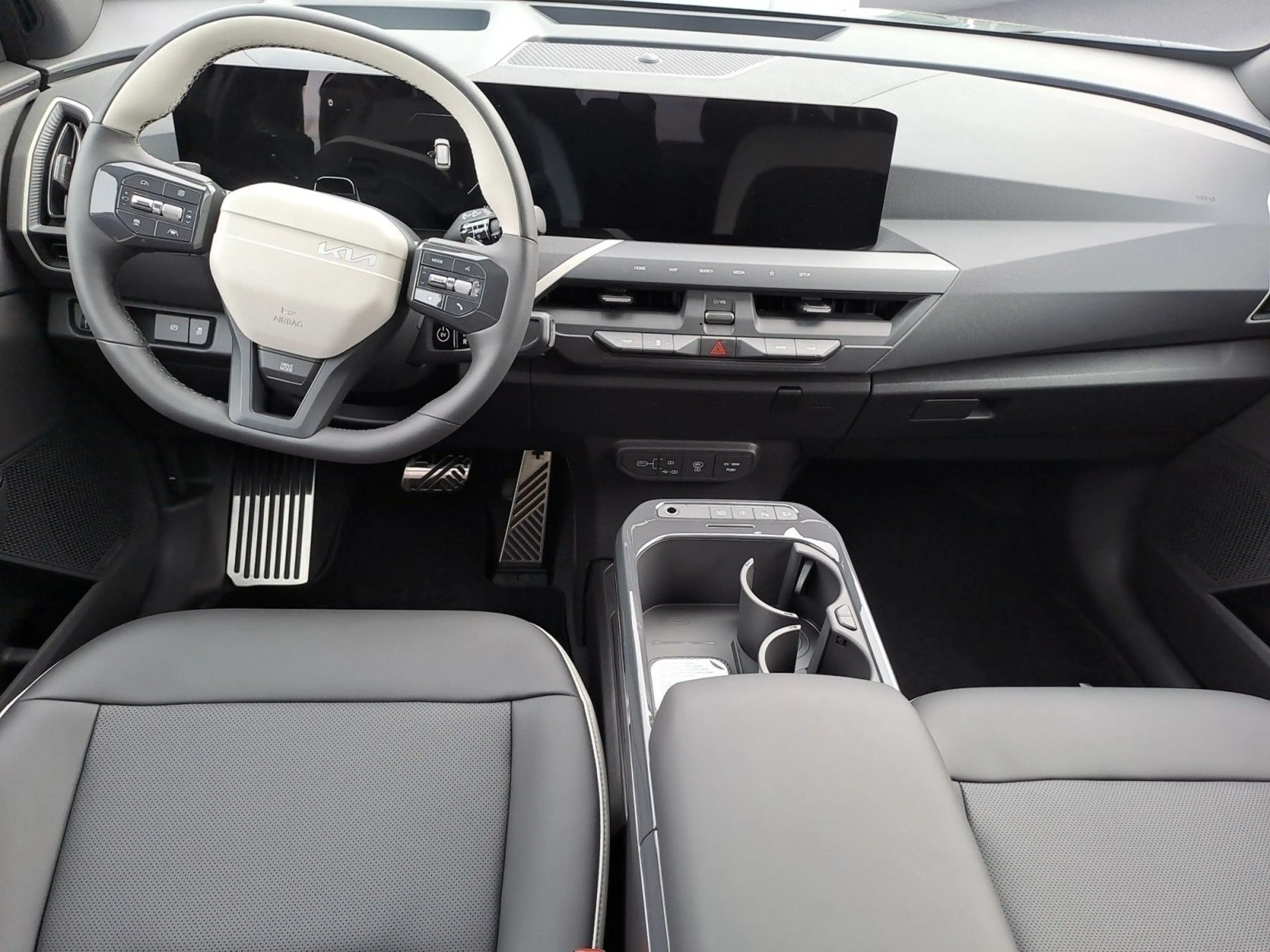 Kia EV5 h GT-Line Launch Edition Frontantr. Tempom.a — photo 11