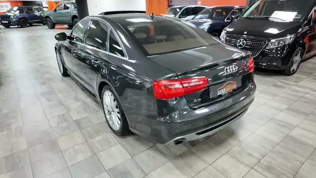 Audi A6 view 4