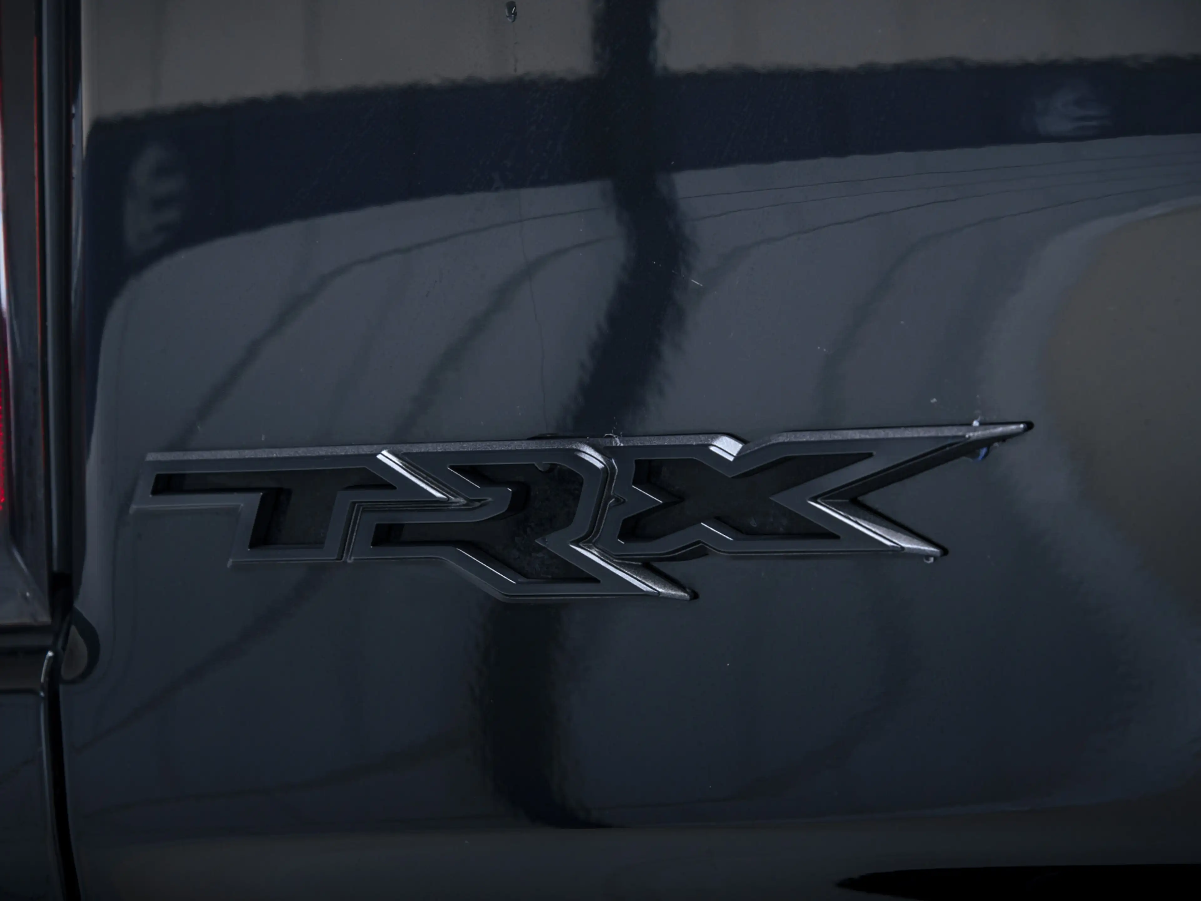 Dodge RAM 1500 TRX Blacked Out | V8 6.2L Supercharged 702PK — photo 10