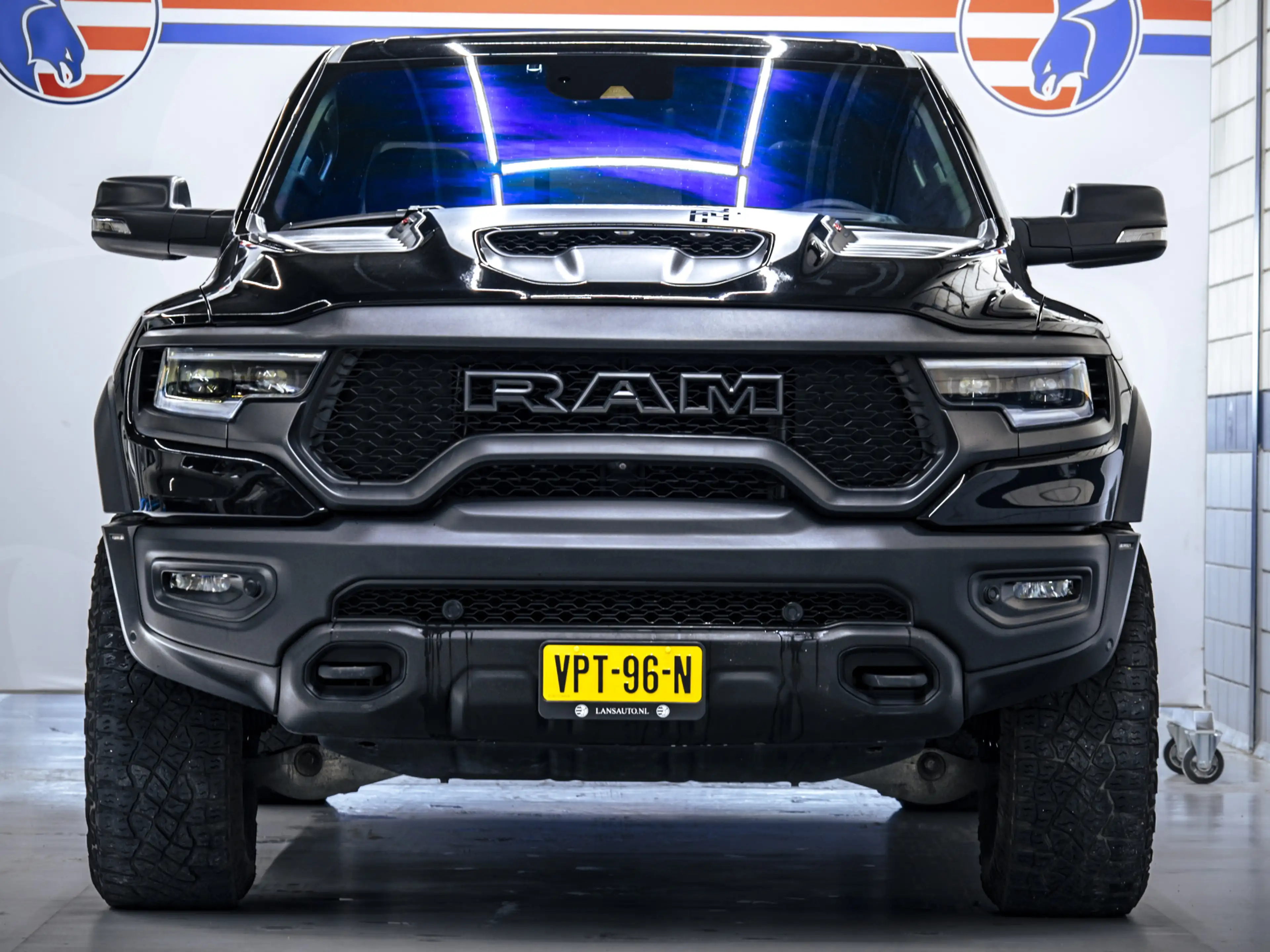 Dodge RAM 1500 TRX Blacked Out | V8 6.2L Supercharged 702PK — photo 5