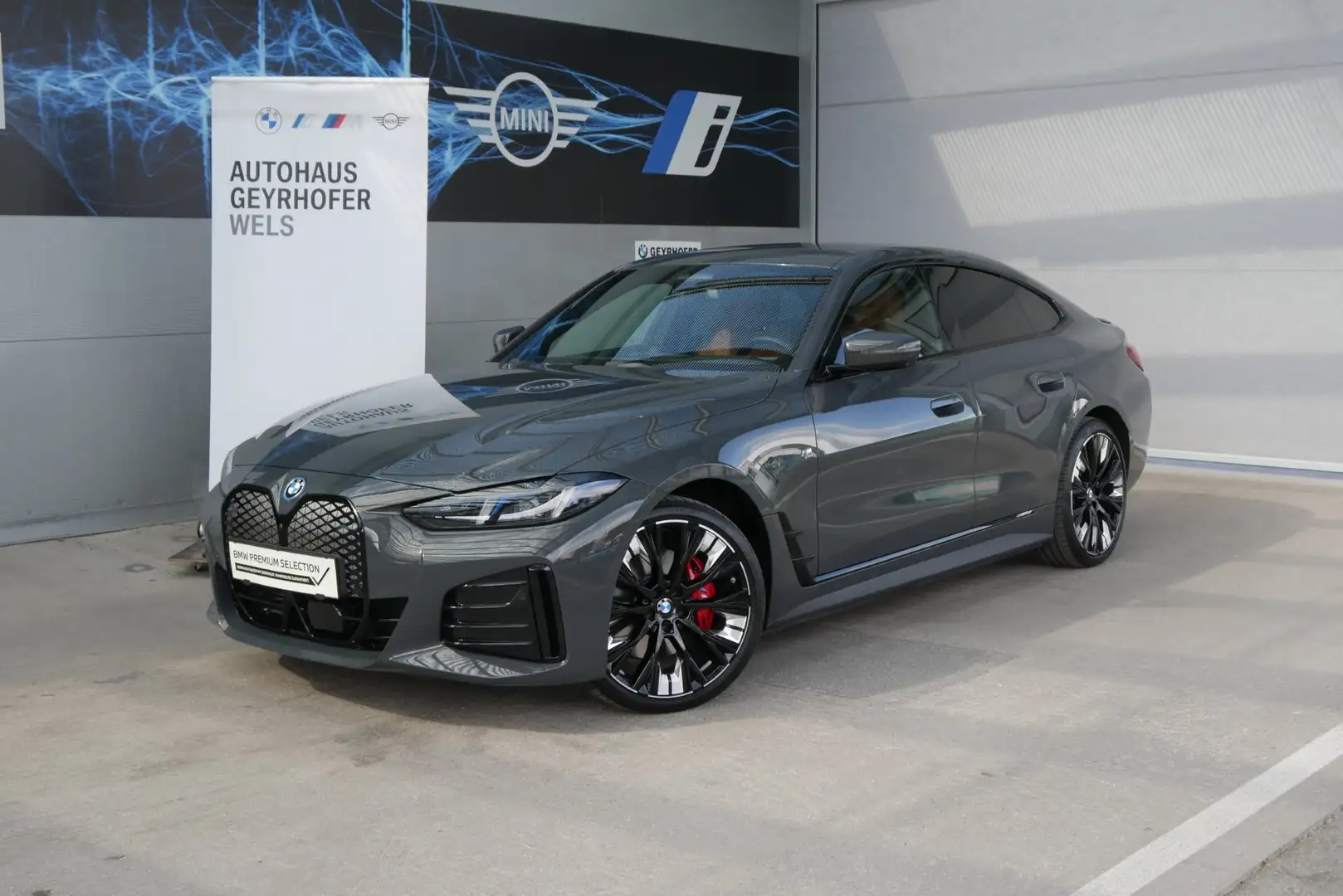 BMW i4 Gran Coupe xDrive40 *M-Paket Pro/AHK/Innovationspaket/Adapt. LED/DA-Prof./360°/Head-Up* Grau - 1