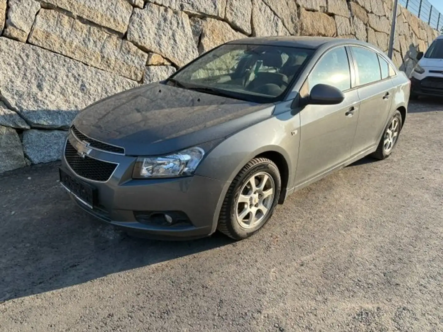 Chevrolet Cruze Cruze 2,0 VCDI LS Navi Grau - 1