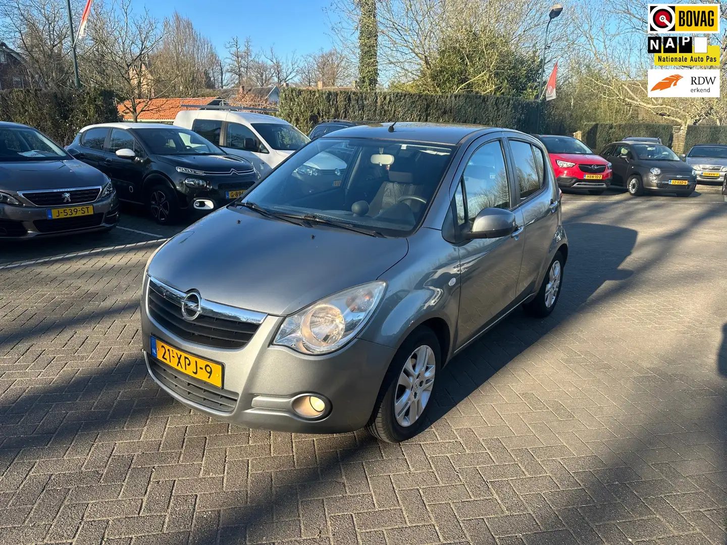 Opel Agila 1.0 Edition 5 deurs , airco 102.000 km NAP Grau - 1