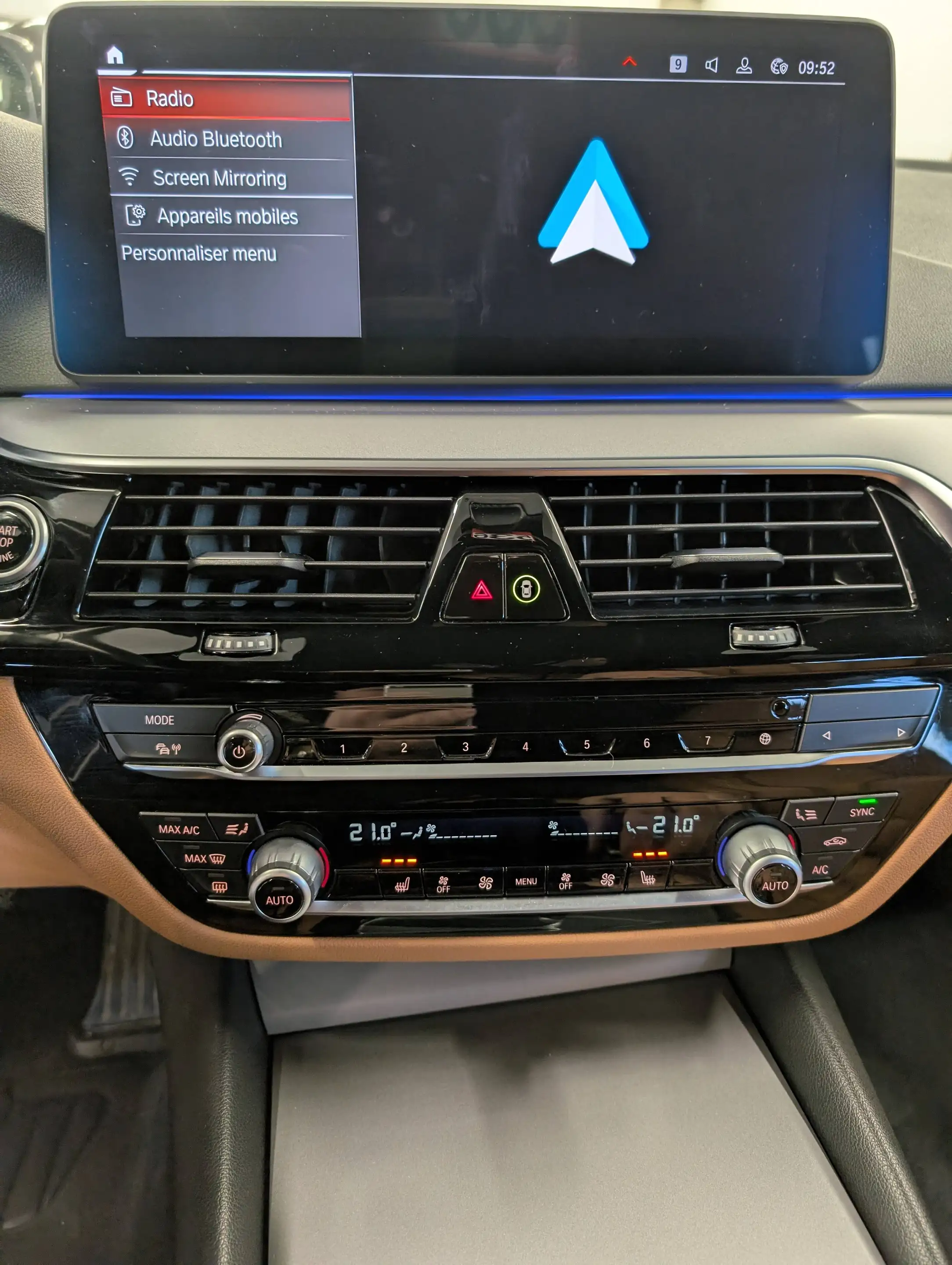 BMW 518 dA 150 Touring **CUIR SPORT-NAVI-CAMERA-DIGITAL** — photo 12
