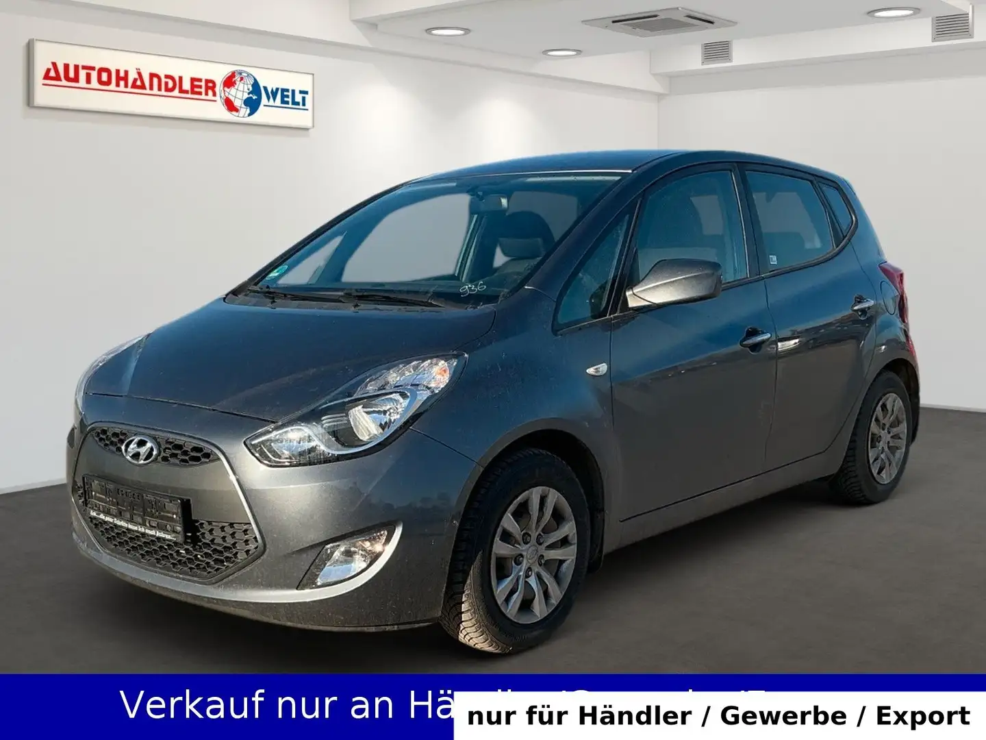 Hyundai iX20 1.6 blue Passion Automatik Gris - 1