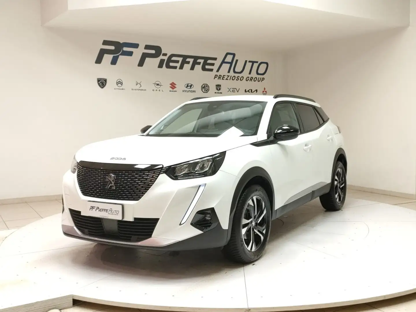 Peugeot 2008 2ª serie - 2008 PureTech 100 S&S Allure Pack Weiß - 1