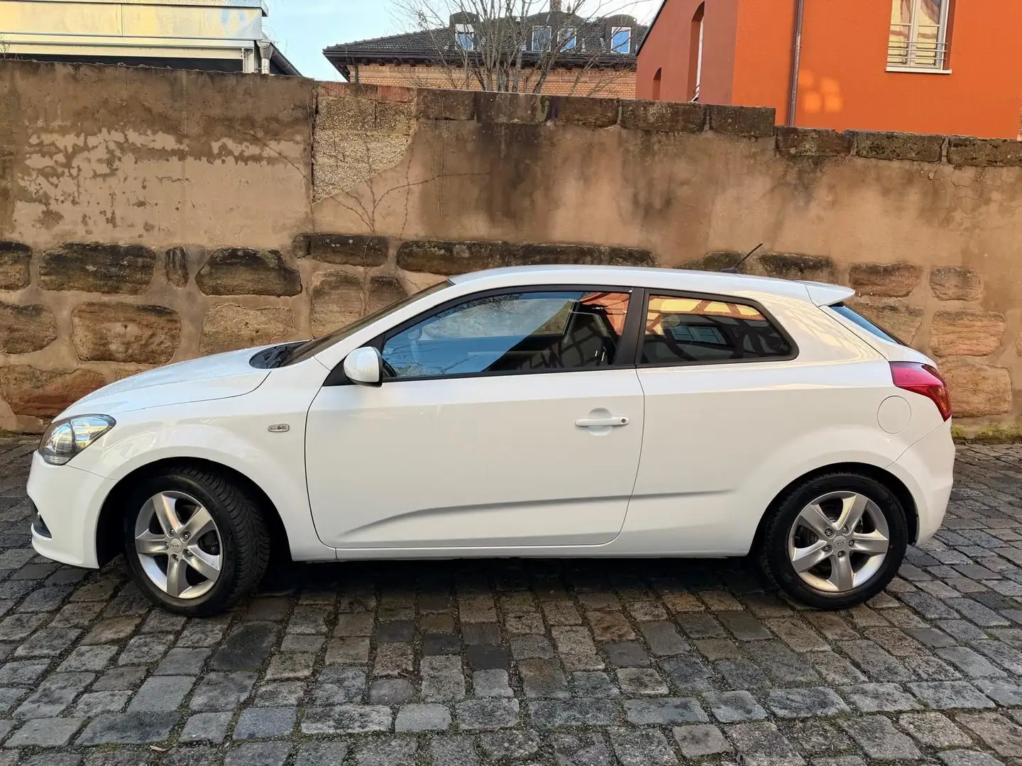 Kia ProCeed / pro_cee'd ProCeed 1.4 Edition 7 / TÜV NEU / 1.Hand Weiß - 2