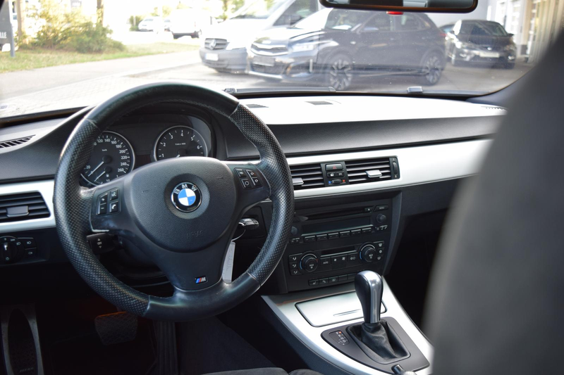 BMW 330 i*M-SPORTPAKET*N52*BMW-SCHECKHEFT*SHADOW-LINE — photo 9