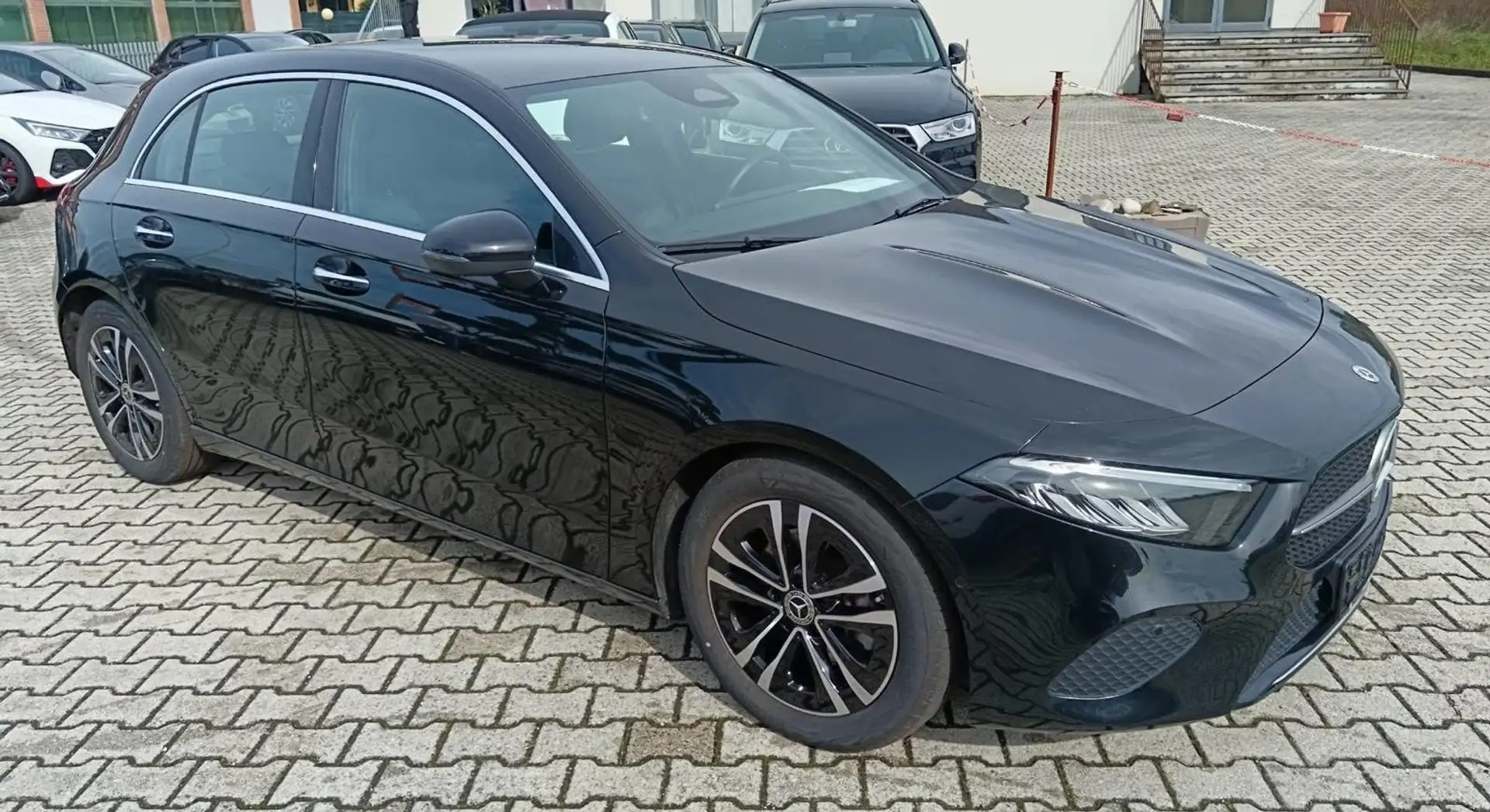 Mercedes-Benz A 200 SPORT  VARI COLORI E ALLESTIMENTI DISPONIBILI Nero - 1
