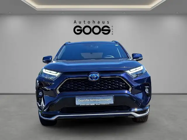 Toyota RAV4 view 8