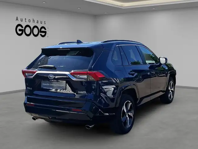Toyota RAV4 view 5