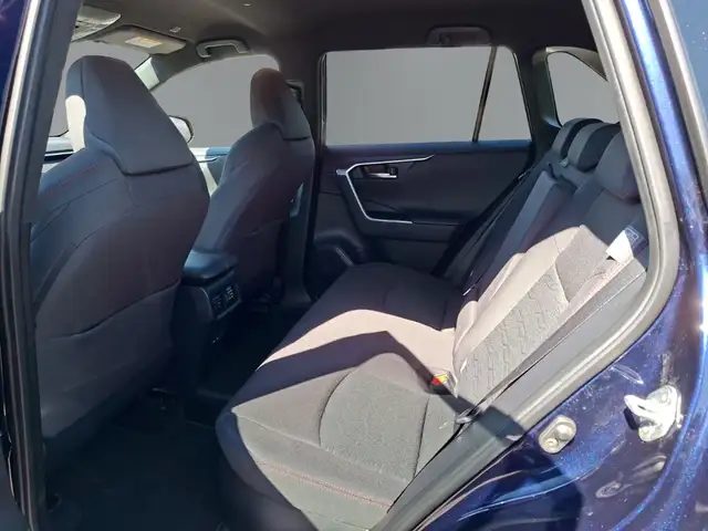 Toyota RAV4 view 11