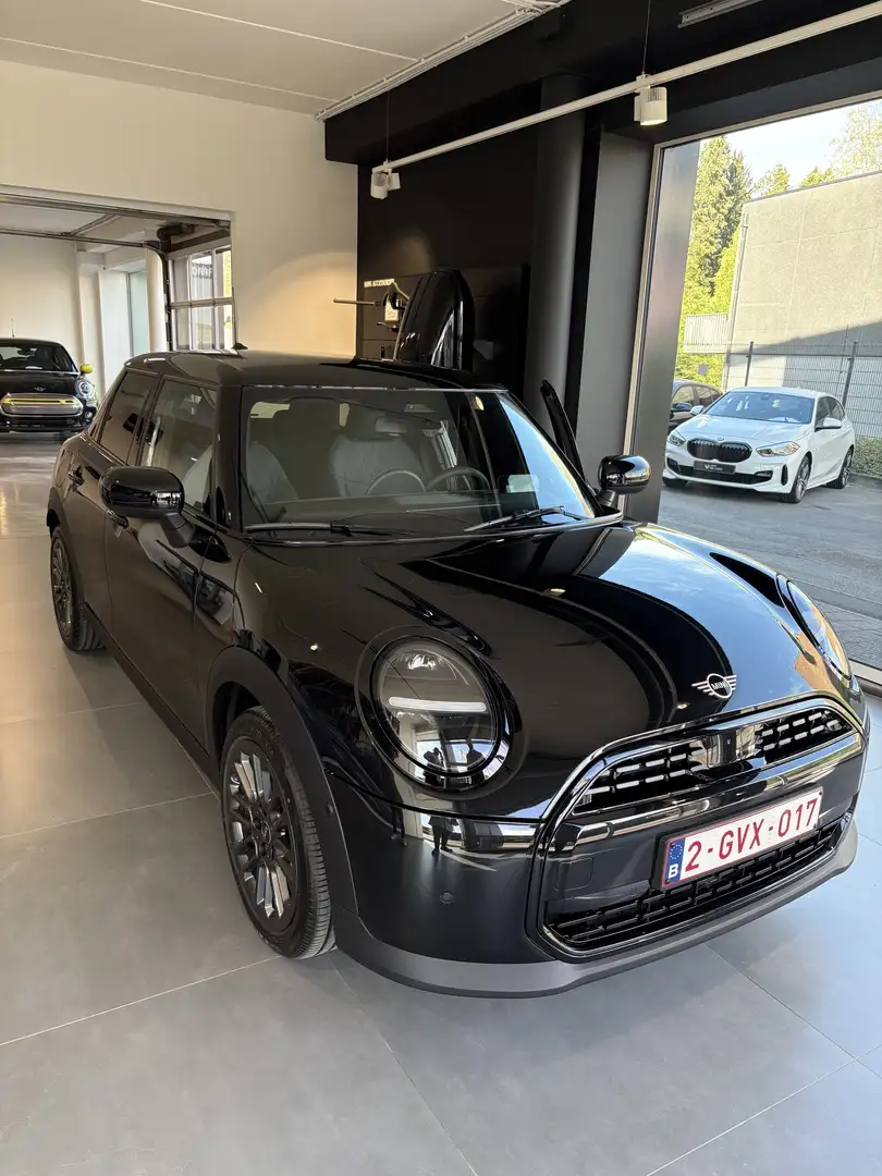 MINI Cooper C Чорний - 2