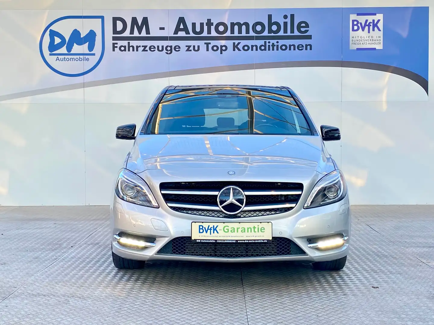 Mercedes-Benz B 200 Automatik NAVI PANODACH XENON LEDER KAMERA Argent - 2
