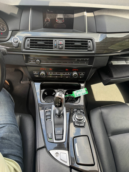 BMW 520 520d Kombi*2.HAND*PDC*LEDER*PANORAMA* — photo 10