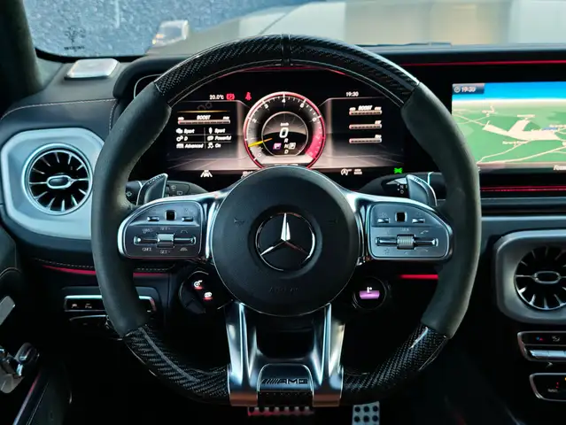 Mercedes-Benz G-Class view 23