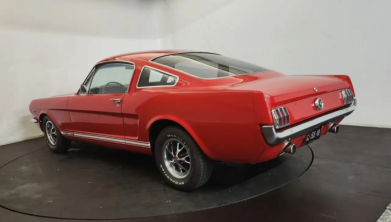Ford Mustang Fastback GT code A, foto 3
