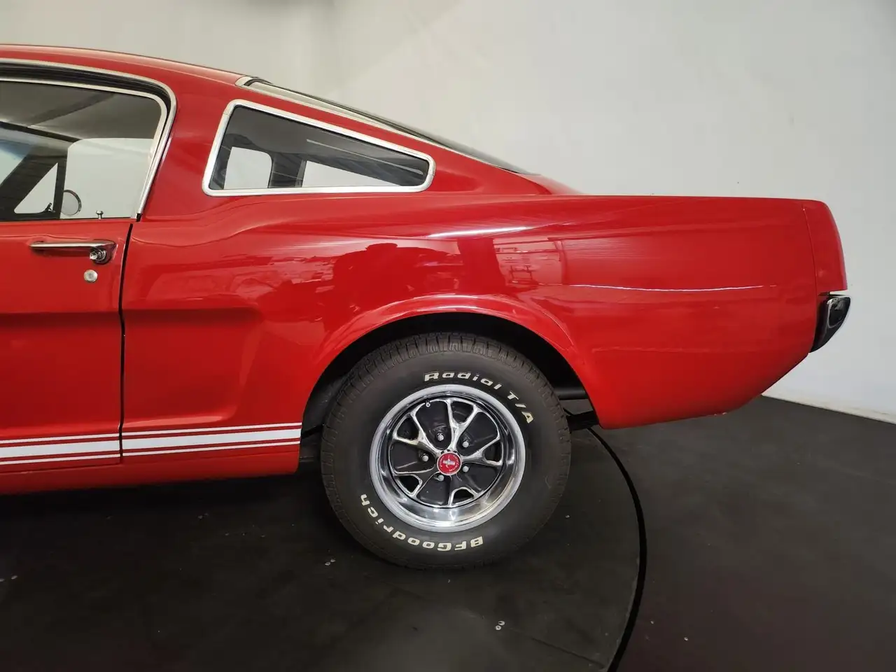 Ford Mustang Fastback GT code A, foto 11