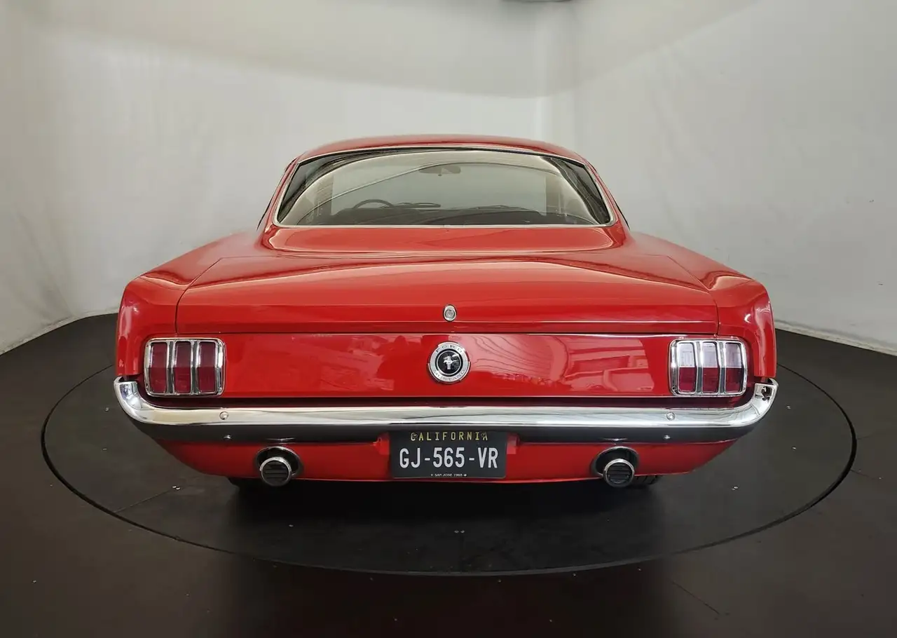 Ford Mustang Fastback GT code A, foto 12