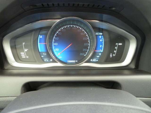 2014 Volvo XC60 AWD 5dr T6 R-Design Platinum thumb 28