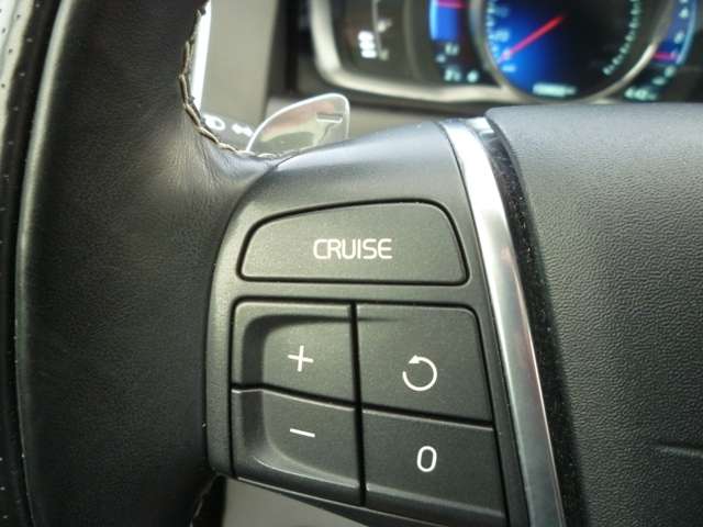 2014 Volvo XC60 AWD 5dr T6 R-Design Platinum thumb 24