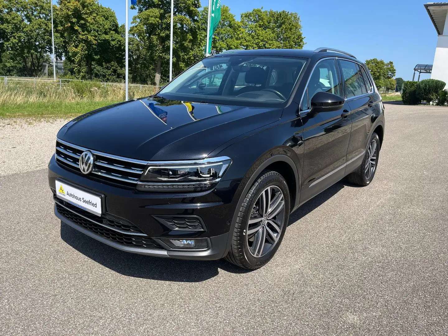 Volkswagen Tiguan Highline 4Motion Sport AHK Head-Up Kamera Schwarz - 1