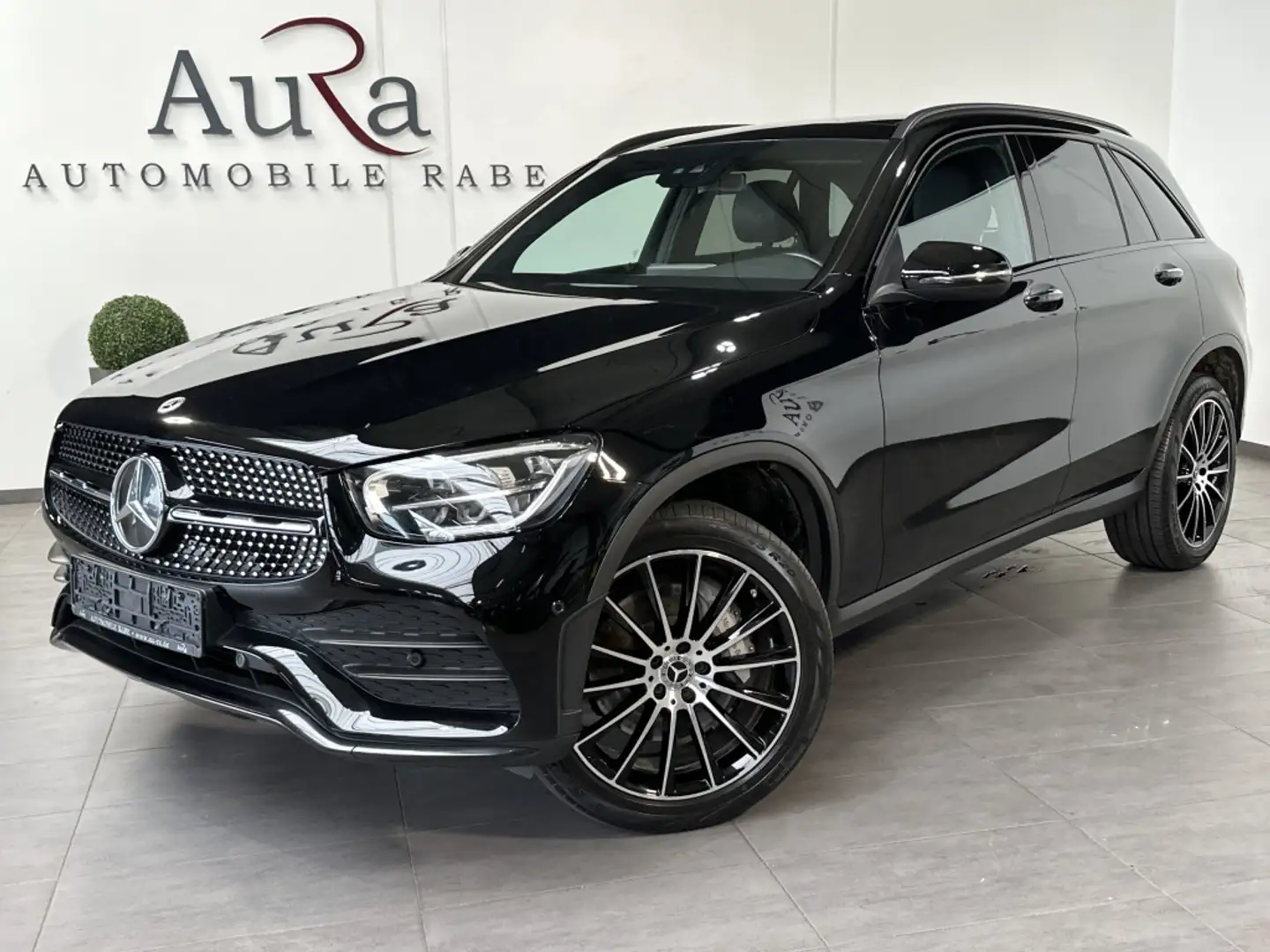 Mercedes-Benz GLC 300 4M AMG-Line NAV+LED+KAM+ACC+PANO+20ZO Schwarz - 2