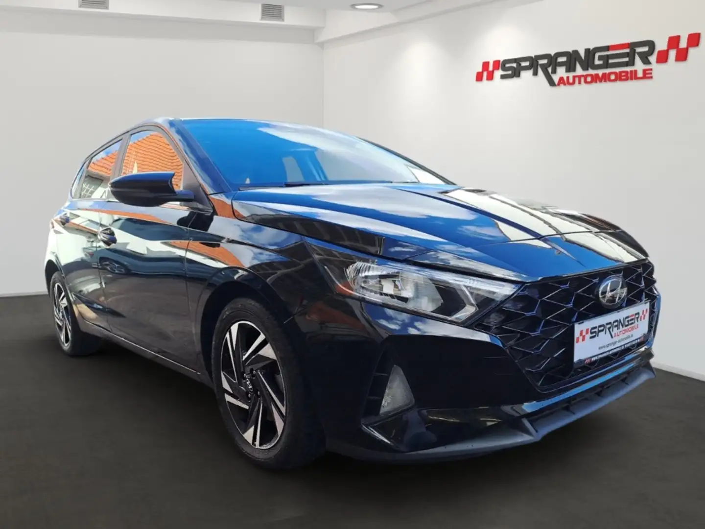 Hyundai i20 Trend 48V-Hybrid*DCT*LHZ*SHZ*R.Cam*PDC* Noir - 2