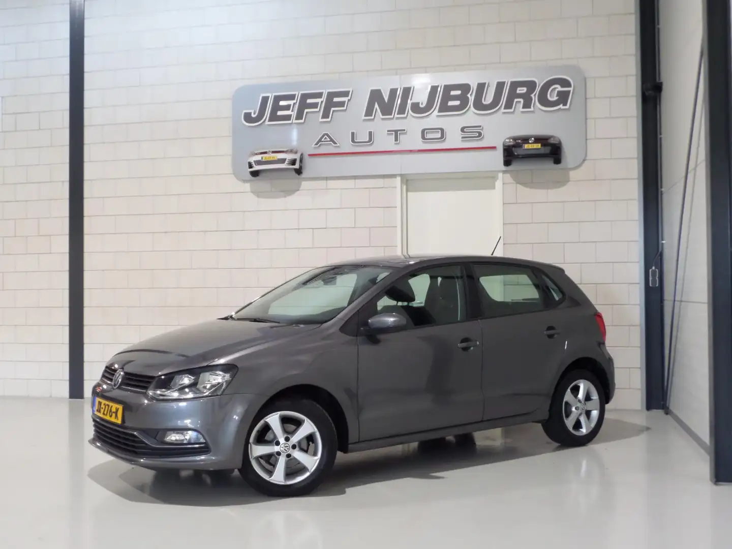 Volkswagen Polo 1.0 Comfortline Edition "Origineel NL!" Bluetooth Gris - 2