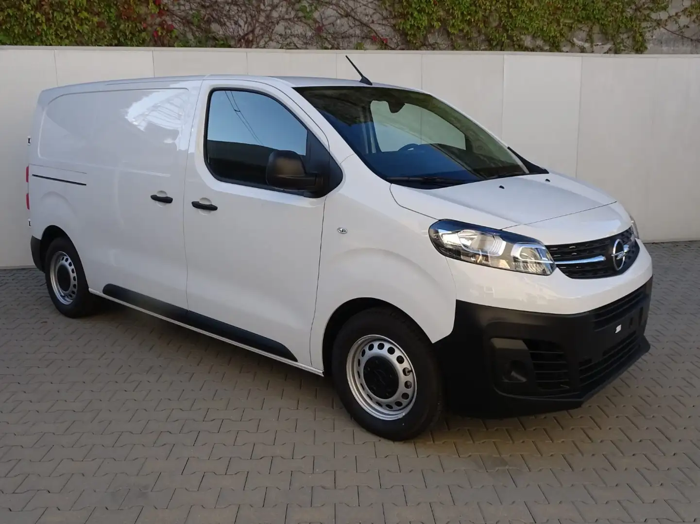 Opel Vivaro 1.5 Diesel 120CV S&S M Furgone KM Zero Beyaz - 1