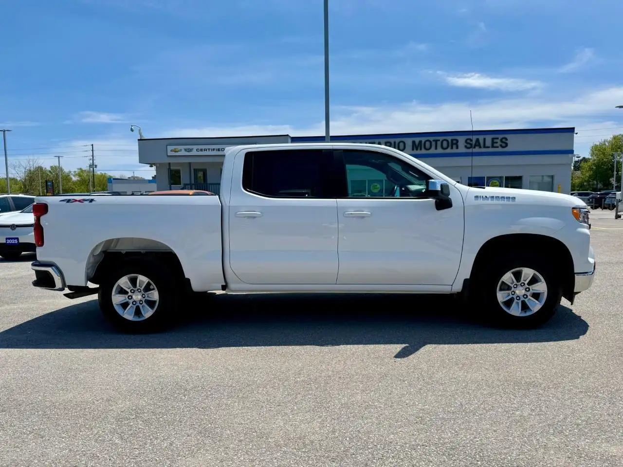 Chevrolet Silverado 1500 снимка Chevrolet Silverado 1500
